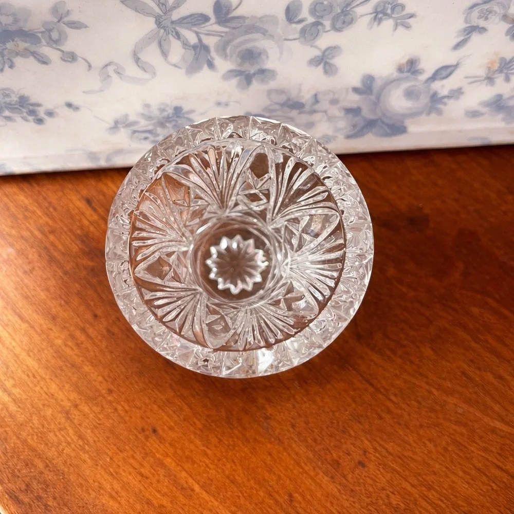 Cut Crystal Bud Vase Starburst Base Sawtooth Rim Toothpick Holder Vtg Cottage 3